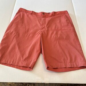 Greg Norman Men's Golf Shorts 38" waist Size 38‎ Coral Plaid